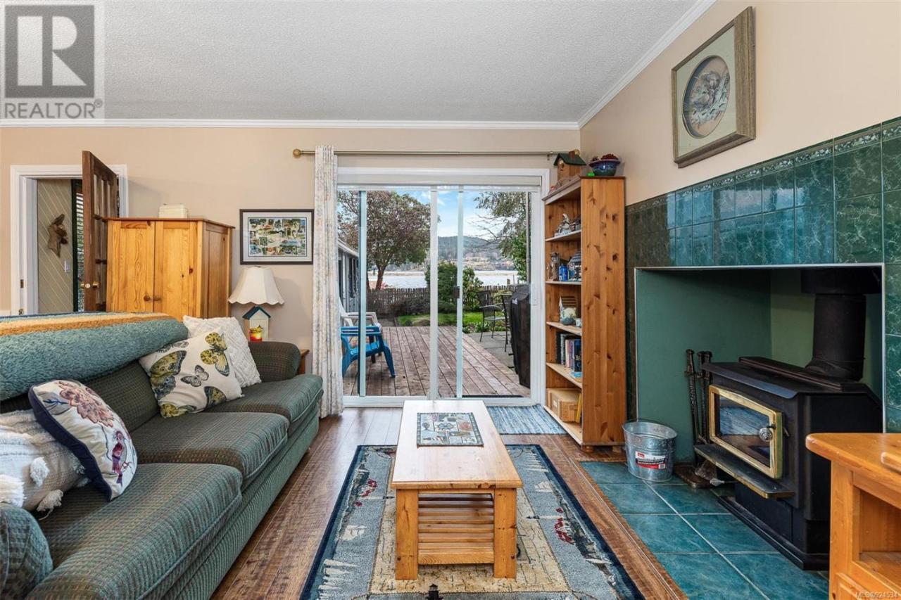 Salty Towers Ocean Front Cottages Sooke Extérieur photo