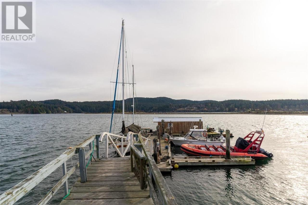 Salty Towers Ocean Front Cottages Sooke Extérieur photo